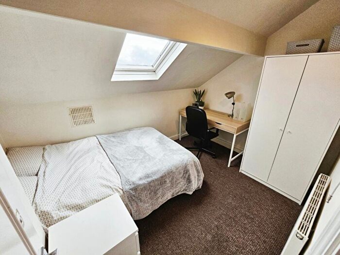 1 Bedroom Terraced House To Rent In Trelawn Terrace, Headingley, Leeds, LS6