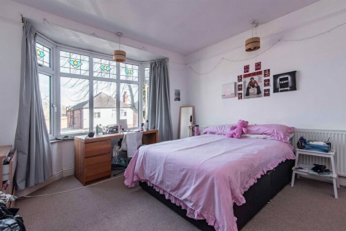 5 Bedroom Detached House To Rent In Harlaxton Drive, Lenton, Nottingham, NG7
