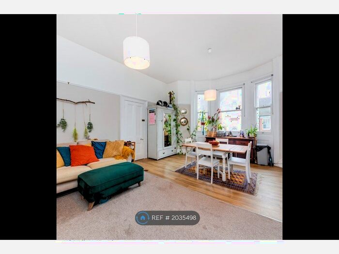 2 Bedroom Flat To Rent In Vernon Terrace, Brighton, BN1