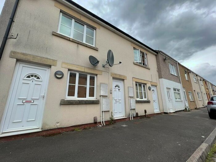 1 Bedroom Apartment To Rent In Town Centre, SN1