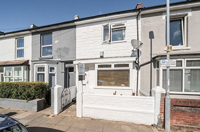 3 Bedroom Terraced House For Sale In Clive Road, Portsmouth, Hampshire, PO1