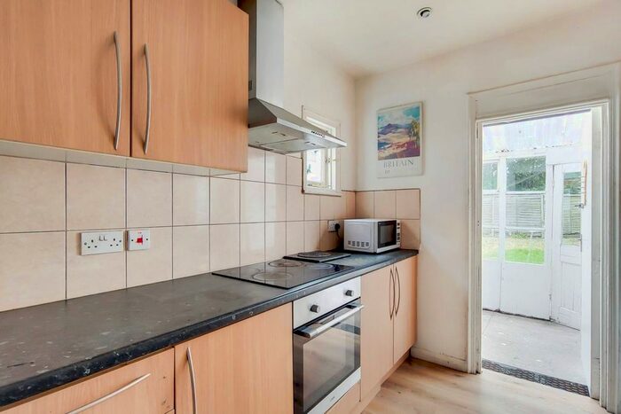 4 Bedroom Property To Rent In Cobham Road, Wood Green, London N22
