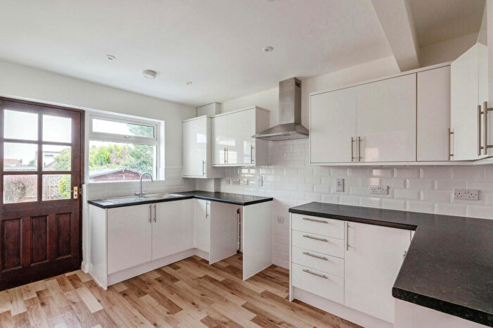 2 Bedroom Detached Bungalow For Sale In Southend Road, Hockley, SS5