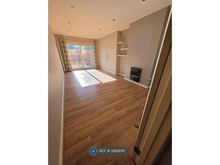 3 Bedroom Semi-Detached House To Rent In Watford Road, Rickmansworth, WD3