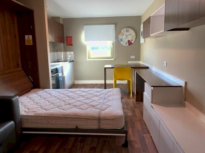 Studio To Rent In Lower Gill Street, Lower Gill Street, L3