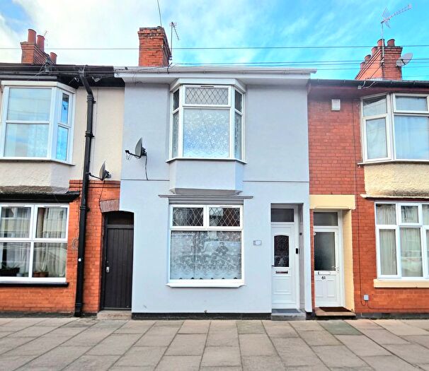 3 Bedroom Terraced House For Sale In King Edward Road, Leicester, LE5