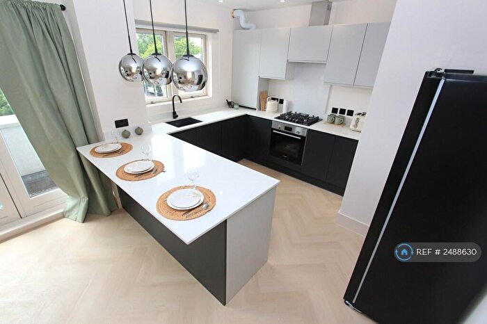 3 Bedroom Penthouse To Rent In Kilburn High Road, London, NW6