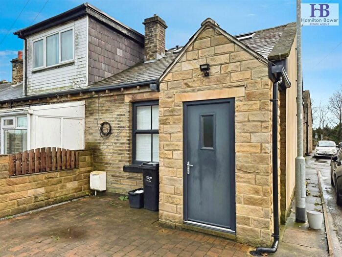 1 Bedroom End Of Terrace House To Rent In Crest Place, Brighouse, HD6