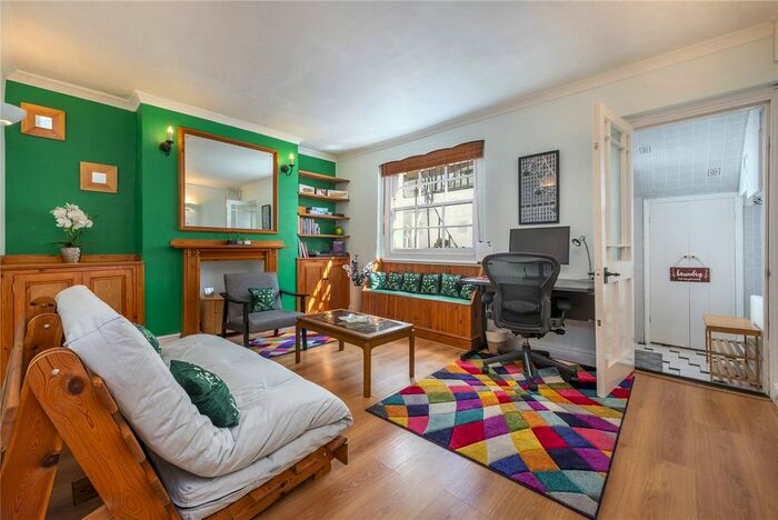 1 Bedroom Flat To Rent In Gladstone Street, Elephant And Castle, SE1