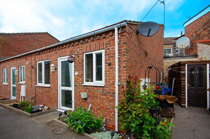 1 Bedroom Terraced Bungalow For Sale In Butchers Place, Withernsea, HU19