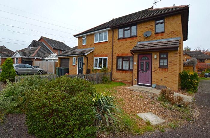 3 Bedroom Semi-Detached House For Sale In Barkers Piece, Marston Moretaine, MK43