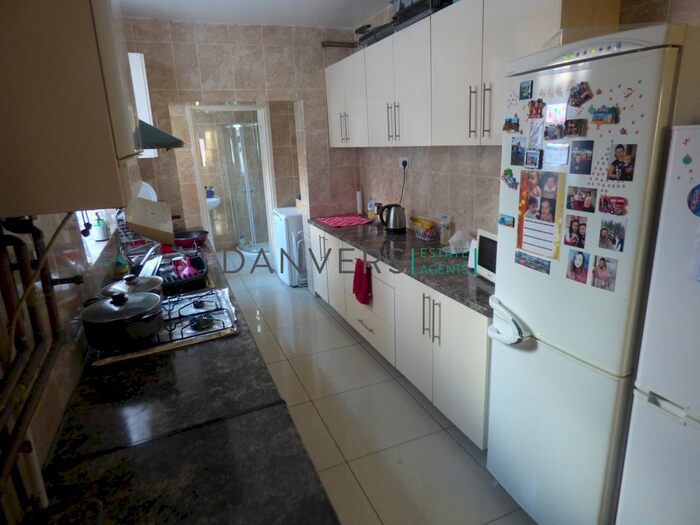 5 Bedroom Terraced House To Rent In Paton Street, Leicester, LE3