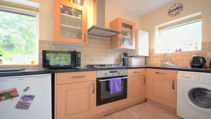 1 Bedroom Apartment To Rent In Wayland Close, Bracknell, Berkshire, RG12