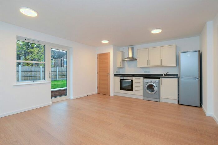 1 Bedroom Flat To Rent In Townsend Court, Hucknall Road, Nottingham, Nottinghamshire, NG5