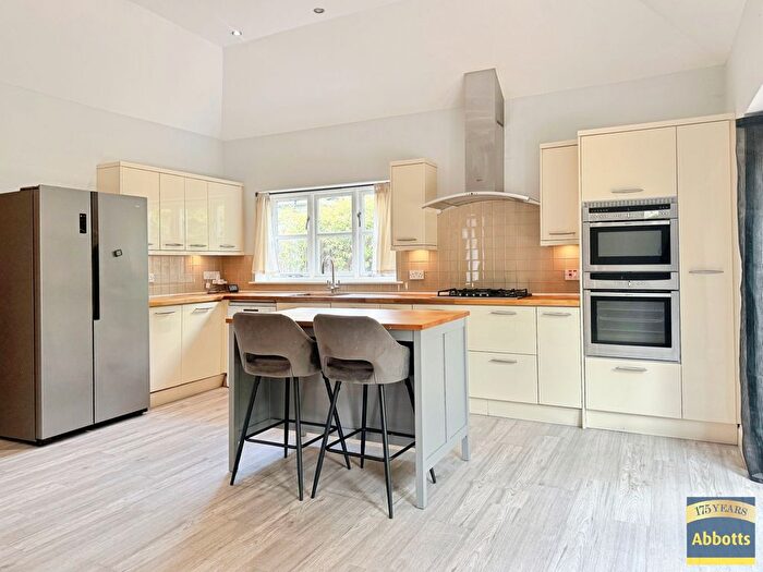 4 Bedroom Detached Bungalow To Rent In The Park, Bury St. Edmunds, IP31