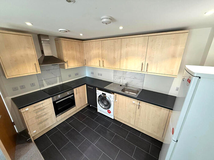 1 Bedroom Flat To Rent In Modern One Bedroom Third Floor Apartment, IG1