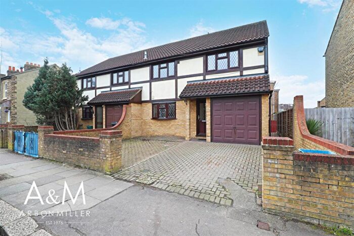 3 Bedroom Semi-Detached House For Sale In Youngs Road, Newbury Park, IG2