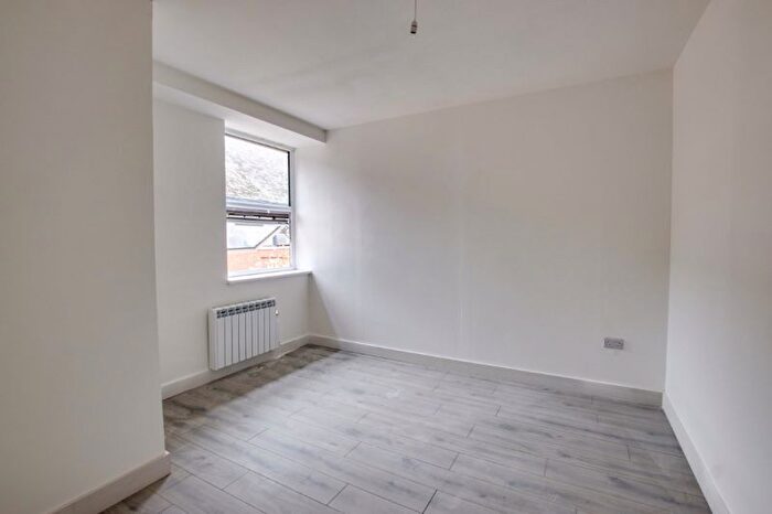 1 Bedroom Flat To Rent In Windsor Road, Trowbridge, BA14