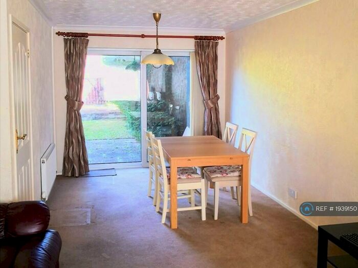 3 Bedroom Semi-Detached House To Rent In Stare Green, Coventry, CV4