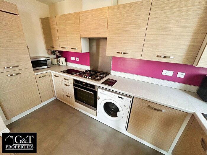 2 Bedroom Flat For Sale In Wellspring Gardens, Dudley, DY2