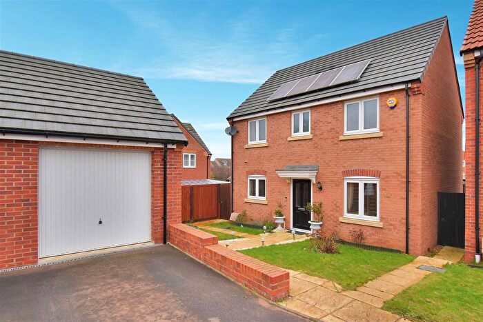 4 Bedroom Detached House For Sale In Burton Close, Corby, NN18