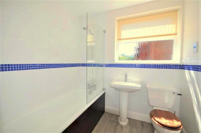 2 Bedroom Flat To Rent In Alexandra Road, Watford, WD17