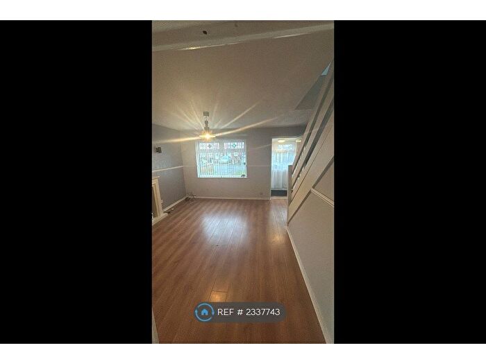 3 Bedroom Semi-Detached House To Rent In Blaydon Close, Liverpool, L30