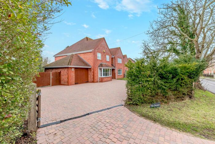 4 Bedroom Detached House For Sale In Danes Green, Claines, Worcestershire, WR3