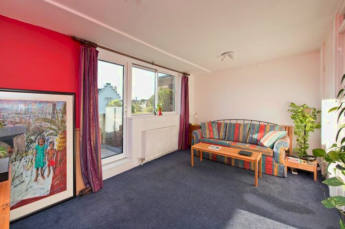 2 Bedroom Flat To Rent In Talbot Road, London, UK W2