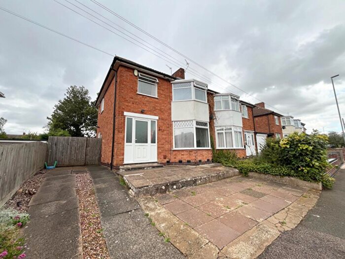 3 Bedroom Semi-Detached House To Rent In Rosemead Drive, Oadby, LE2