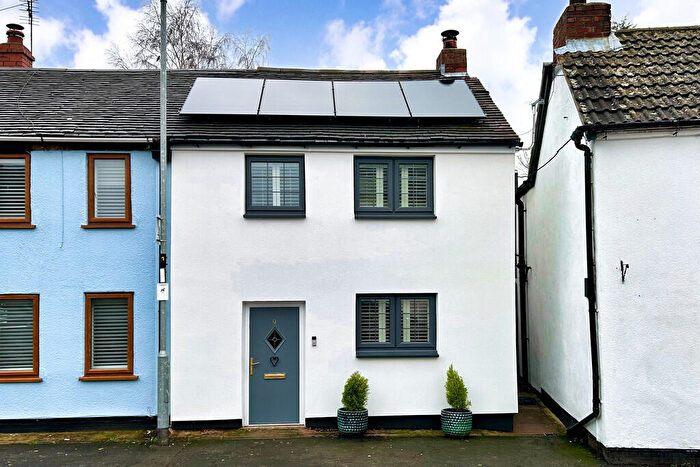 2 Bedroom Semi Detached House For Sale In Silver Street, Oakthorpe, DE12