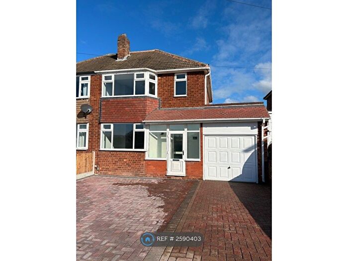 3 Bedroom Semi-Detached House To Rent In Gorsy Bank Road, Hockley, Tamworth, B77