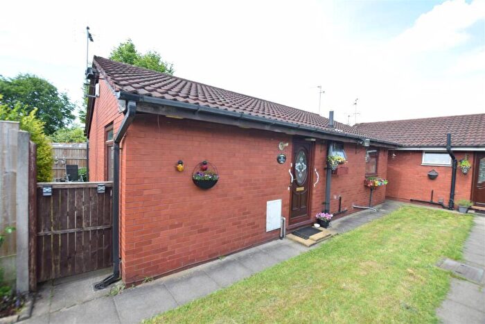 2 Bedroom Detached Bungalow For Sale In Shadwell Street East, Heywood, Greater Manchester, OL10