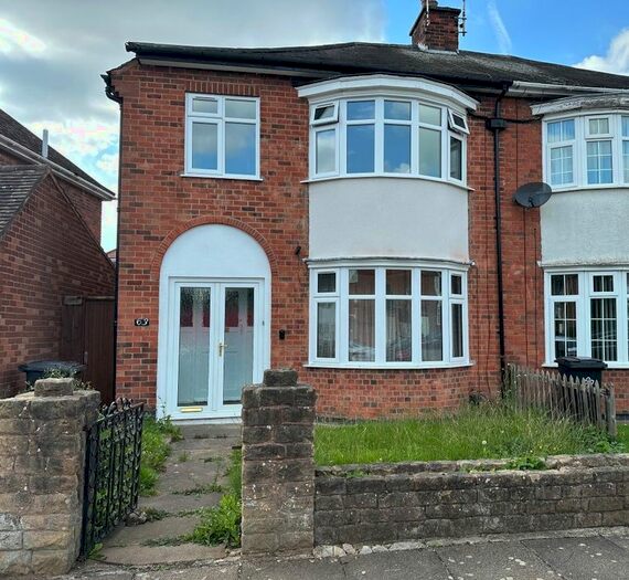 3 Bedroom Semi-Detached House To Rent In Byway Road, Leicester, LE5