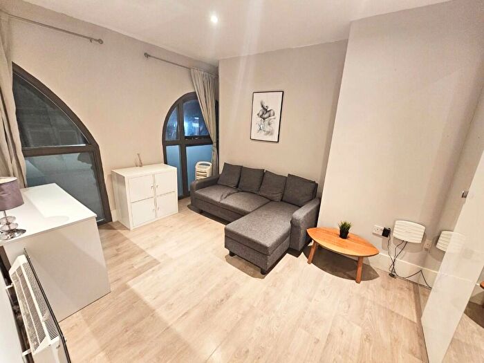 1 Bedroom Flat To Rent In Lithos Road, London, NW3