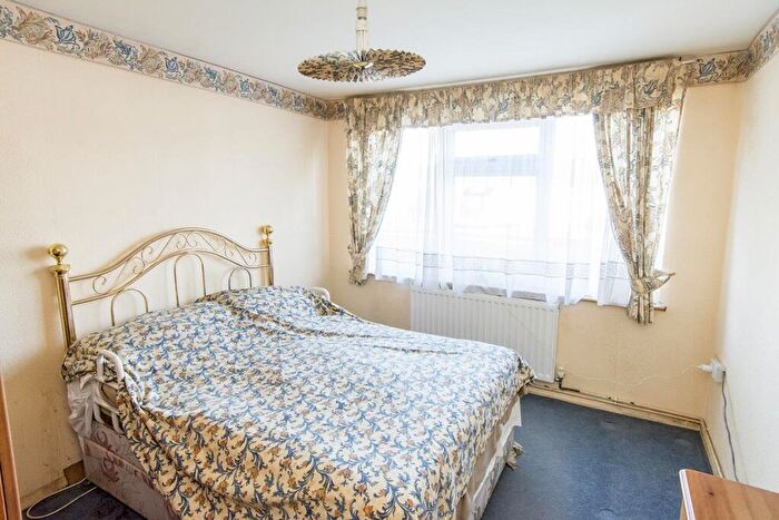 2 Bedroom Detached Bungalow For Sale In Howard Way, Market Harborough, LE16