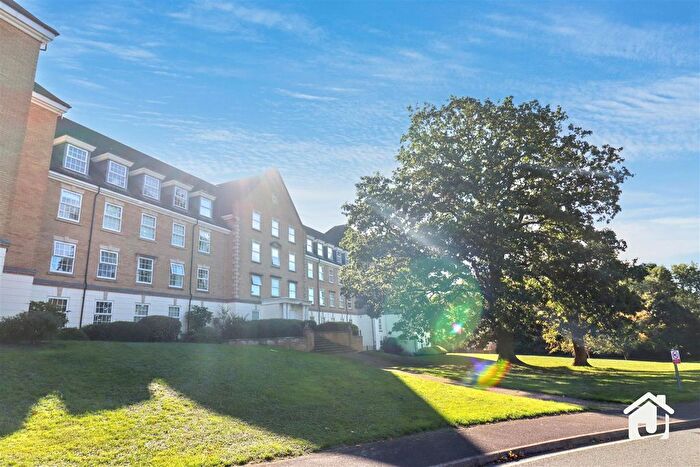 2 Bedroom Flat For Sale In Gynsills Hall, Stelle Way, Glenfield, Leicestershire, LE3
