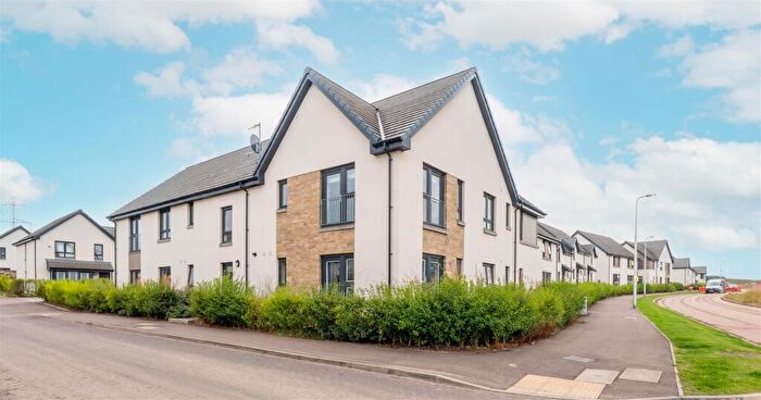 3 Bedroom Flat For Sale In Croll Gardens, Perth, PH1
