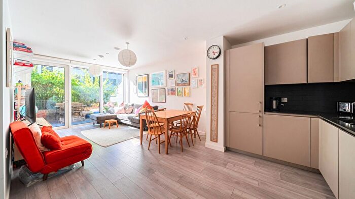 2 Bedroom Flat For Sale In Beck House, New Lion Way, London, SE17