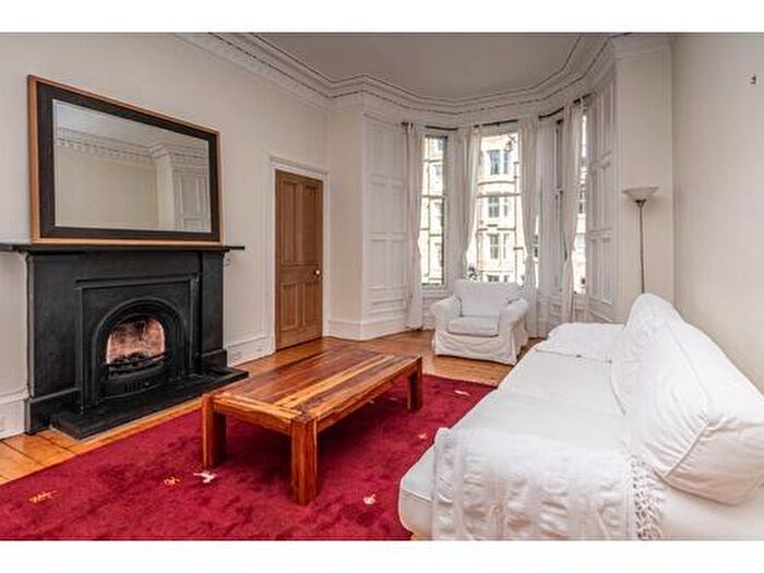 2 Bedroom Flat To Rent In Marchmont Street, Edinburgh, EH9