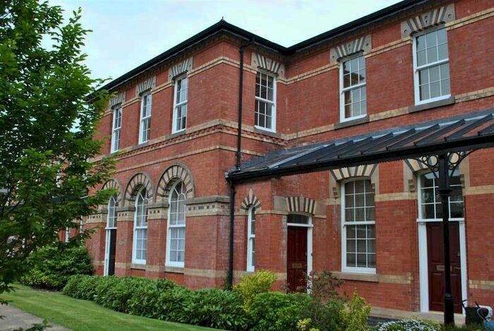 2 Bedroom Flat To Rent In Kensington Square, Macclesfield, SK10