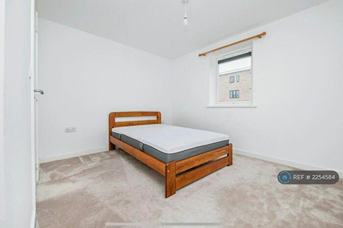 2 Bedroom Flat To Rent In Barcro Square, Colchester, CO1