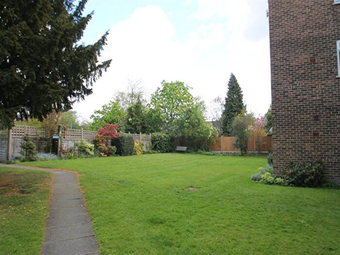1 Bedroom Flat To Rent In Southlands Grove, Bickley, BR1
