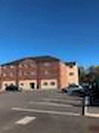 2 Bedroom Flat To Rent In Foljambe Court, Doncaster Road, Rotherham, S65