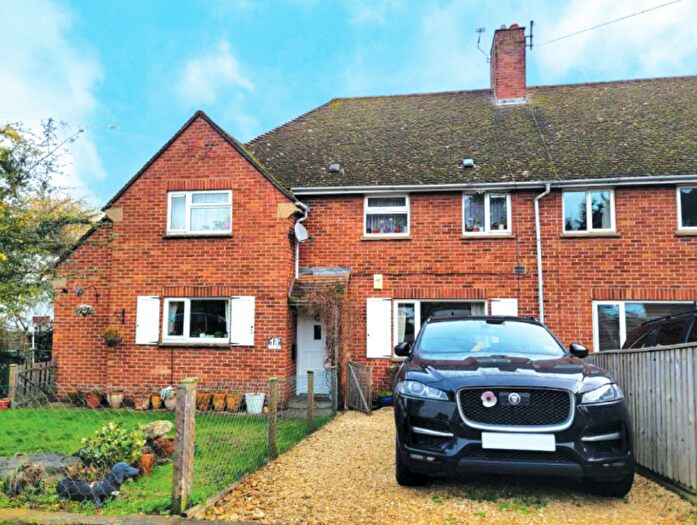 2 Bedroom House To Rent In Sweetmans Road, Botley, OX2