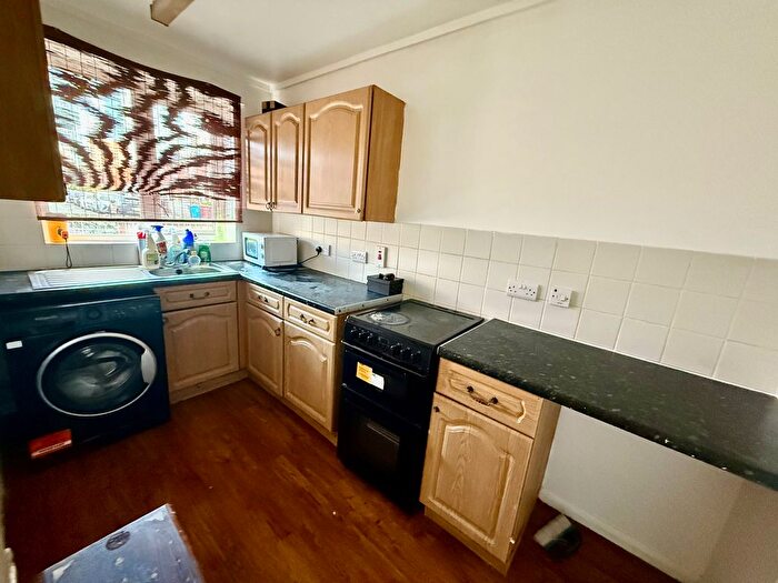 2 Bedroom Flat To Rent In Nancy Street, Manchester, M15