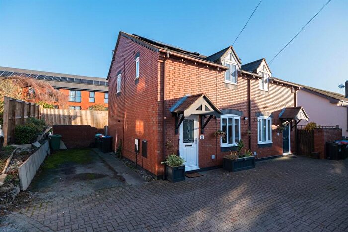2 Bedroom Semi Detached House For Sale In Coronation Terrace, Tarporley, CW6