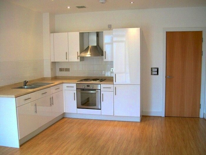 1 Bedroom Flat To Rent In Pugh Buildings, 23 Cowell Street, Llanelli. SA15