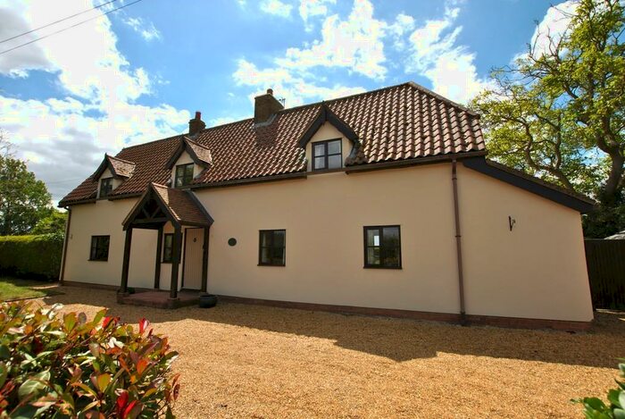 3 Bedroom Detached House For Sale In Mill Lane, Cowlinge, CB8