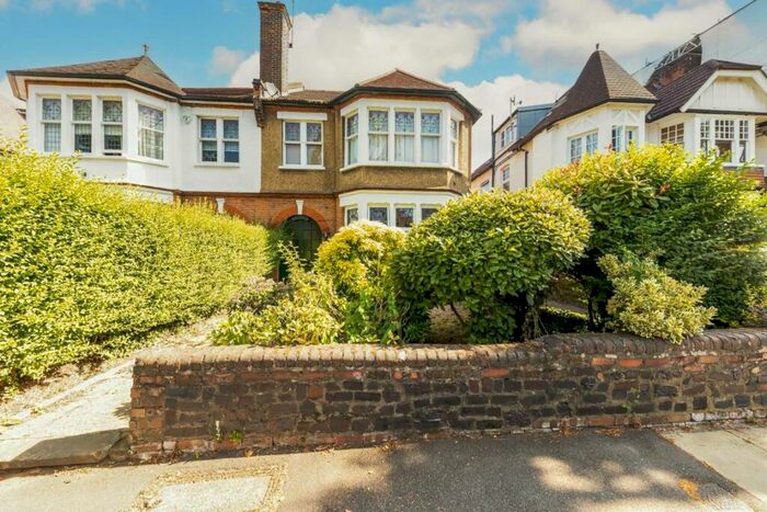 2 Bedroom Flat To Rent In Arden Road, Finchley, N3